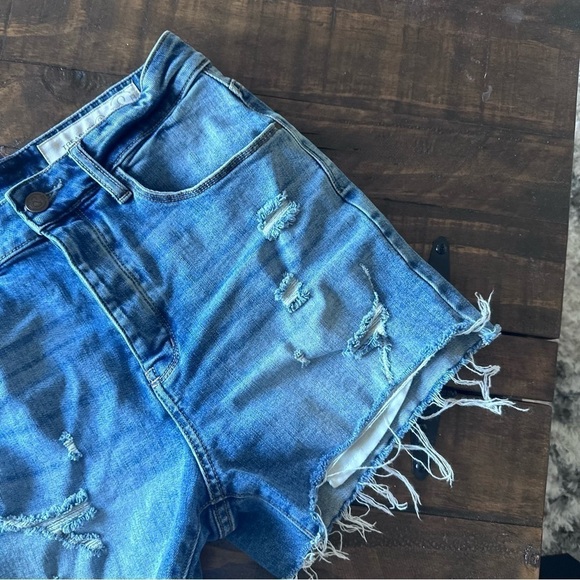 Treasure & Bond Foster Boyfriend high rise shorts - Picture 2 of 6